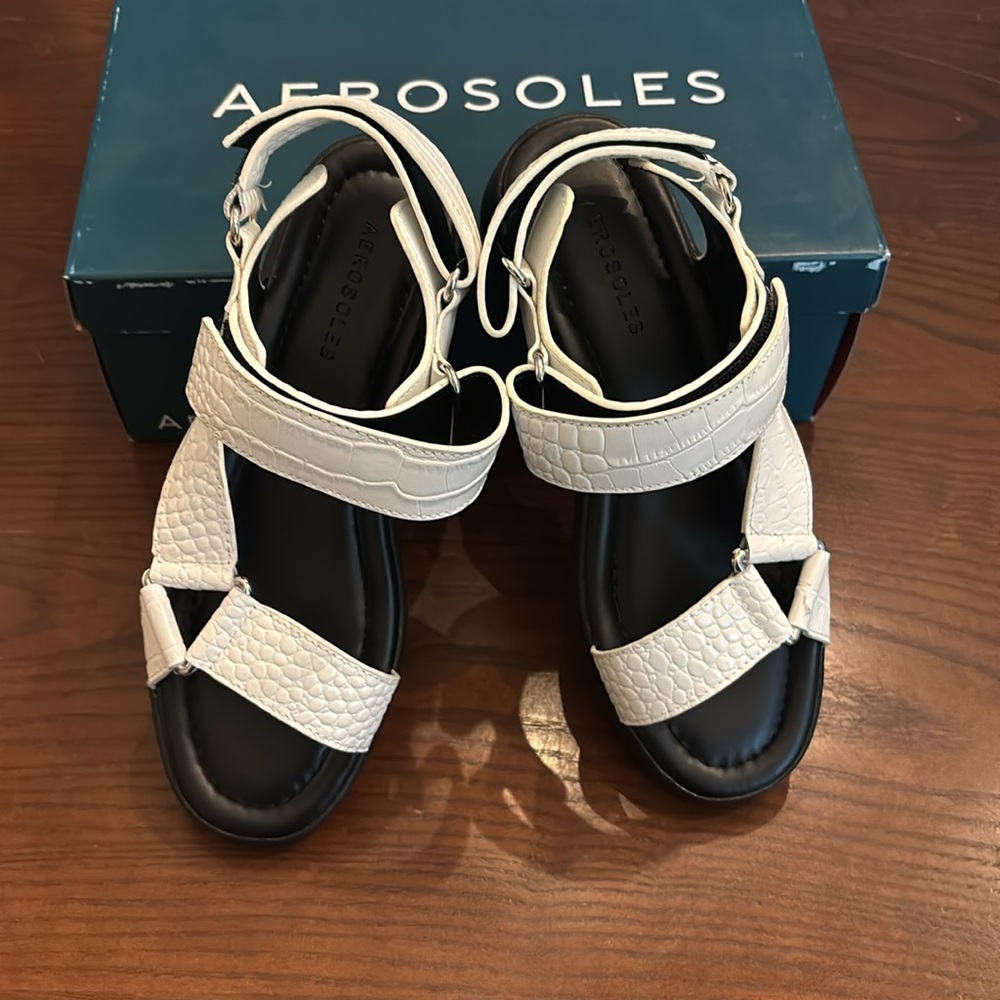 Aerosoles Women’s Sandals 7.5 TL - Picture 2 of 5